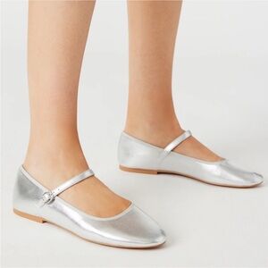 EUC Madden Girl Mary Jane Flats